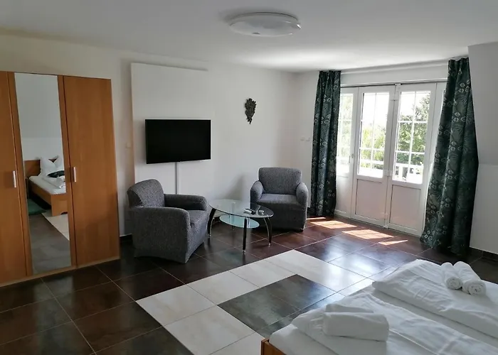 Villa Pelso