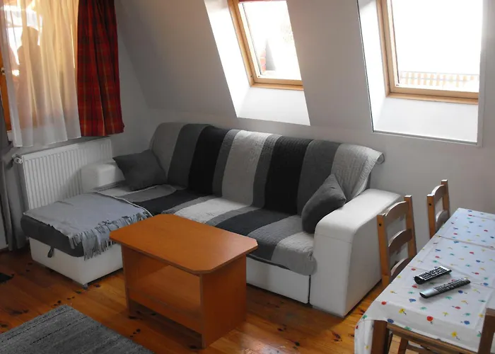 Ezuesthid Apartman