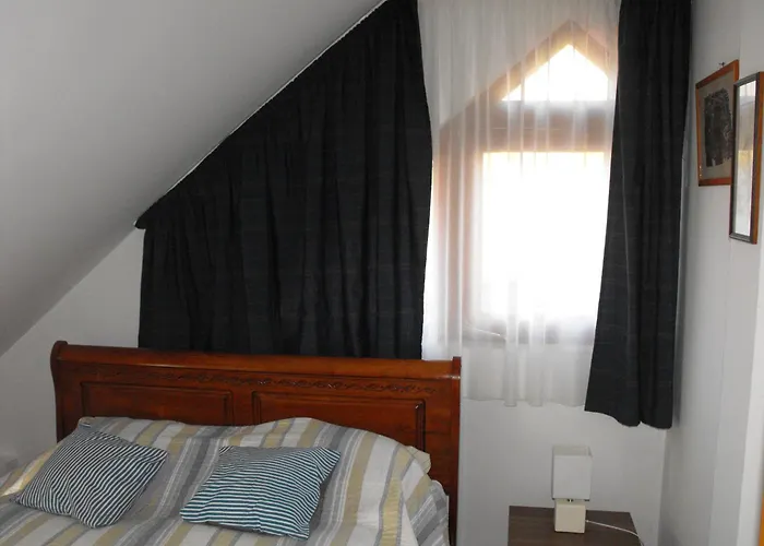 Ezuesthid Apartman